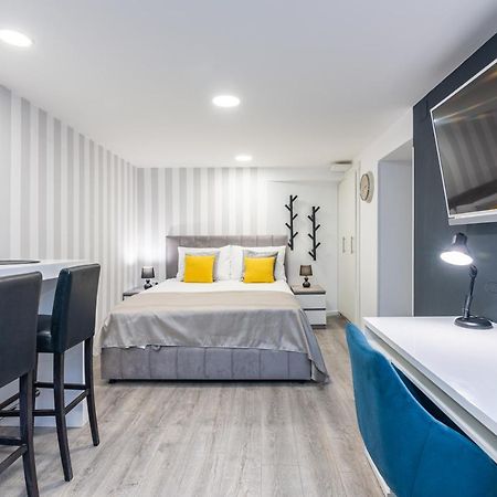 Small, Sweet & Cosy Apartments Rijeka Exterior photo
