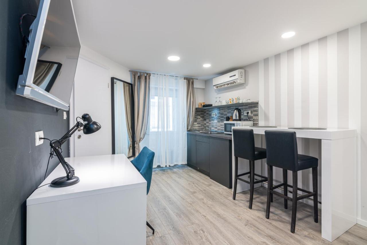Small, Sweet & Cosy Apartments Rijeka Exterior photo