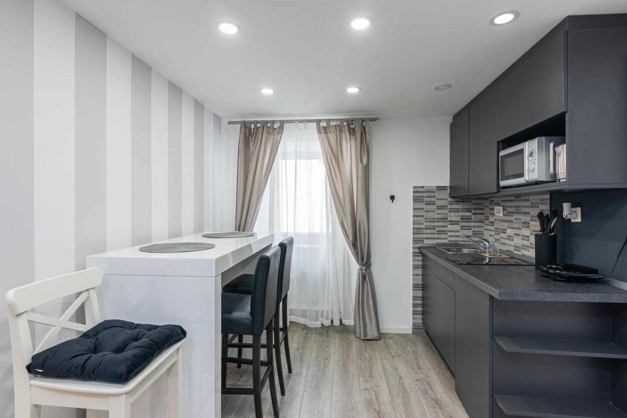 Small, Sweet & Cosy Apartments Rijeka Exterior photo